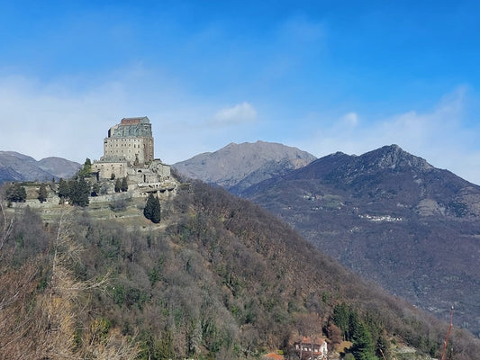 Un giorno alla Sacra di San Michele: un'esperienza mistica sull'antica "Linea Sacra di San Michele"
